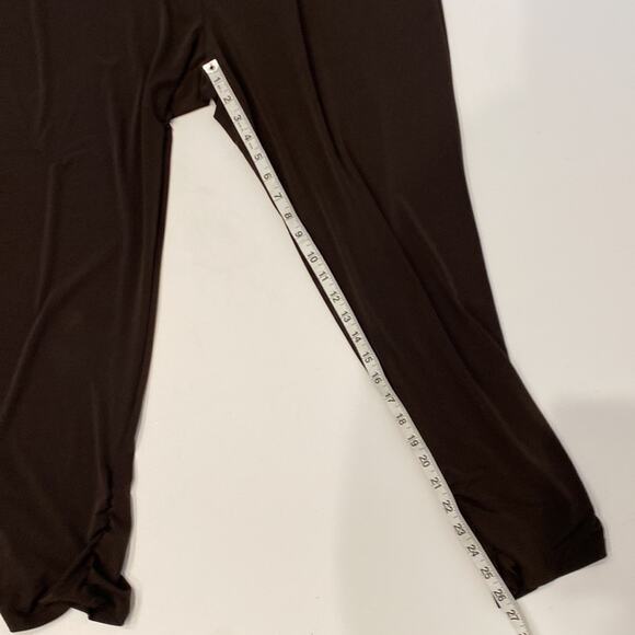 Chico’s Chocolate Brown Elastic Waist Ruched Ankle Ankle Pants Stretch EUC Sz 16 - Picture 11 of 12